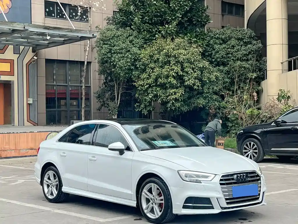 Audi A3 2021 — фото 3