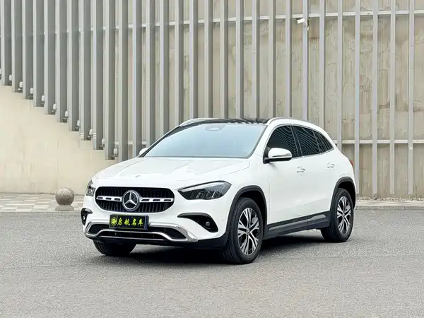 Mercedes-Benz GLA 2024