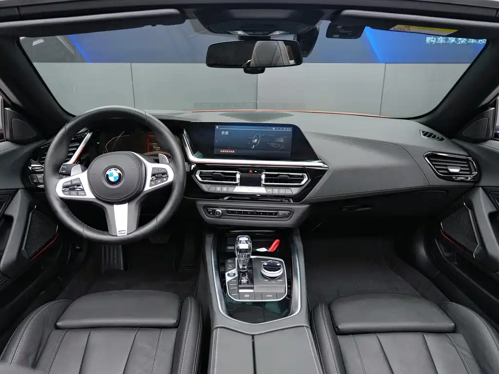 BMW Z4 2021 — фото 12