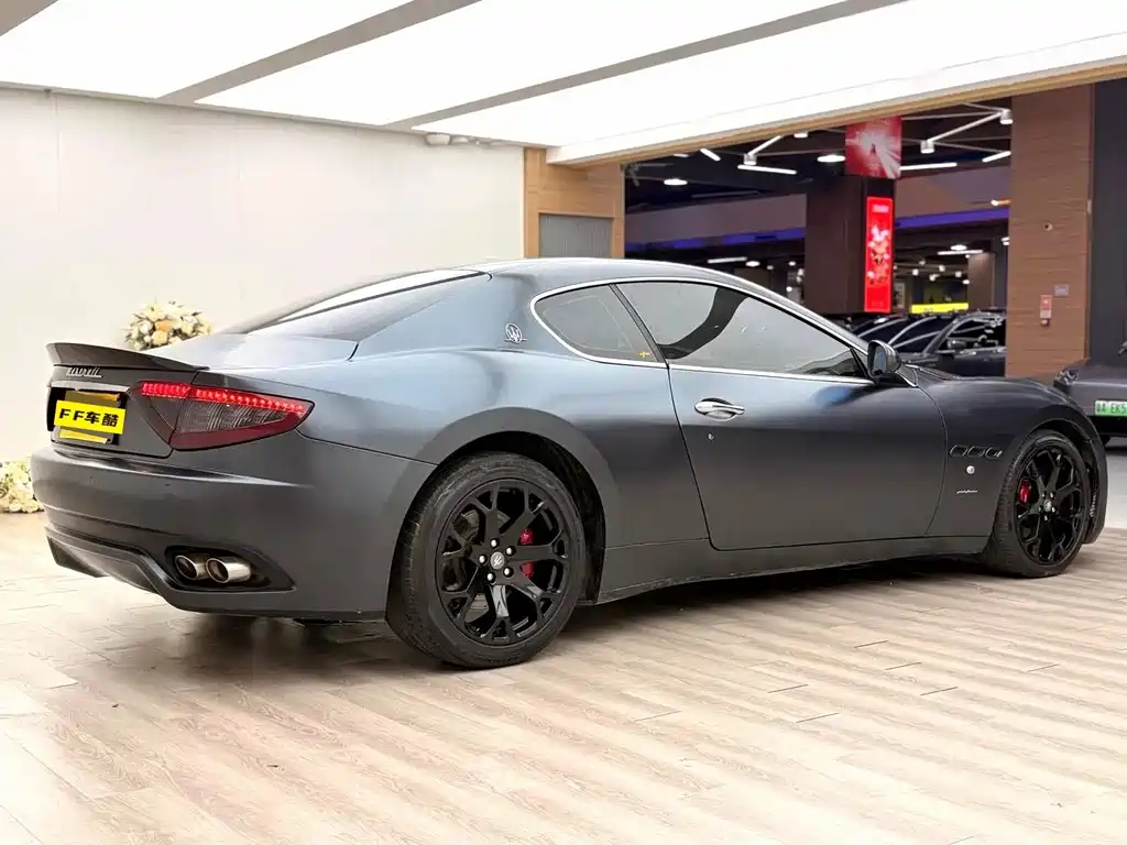 Maserati Granturismo 2012 — фото 4