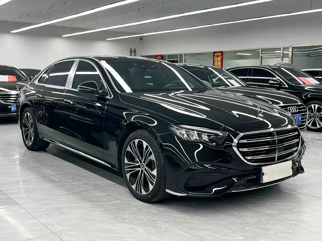 Mercedes-Benz E-Class 2025