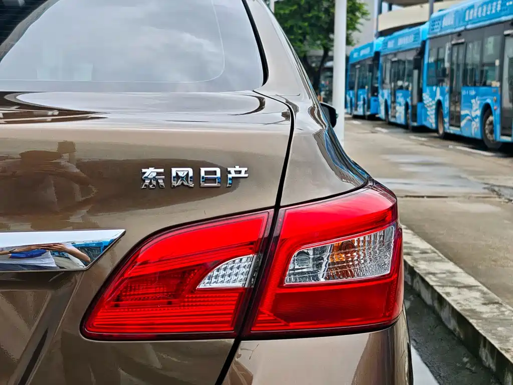 Nissan Sylphy 2017 — фото 9