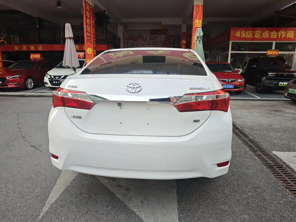Toyota Corolla 2015