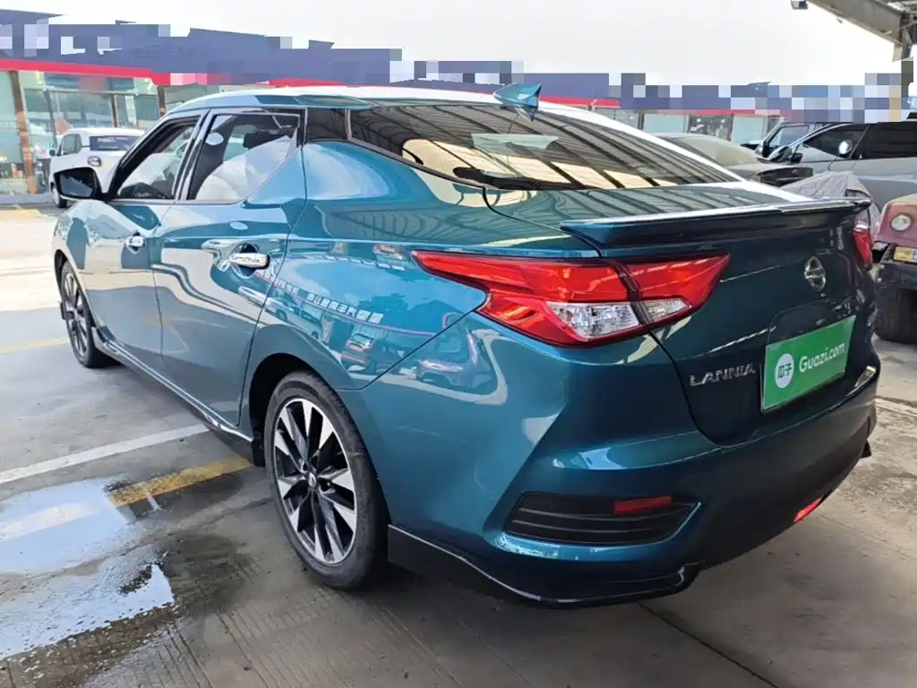 Nissan Bluebird 2020