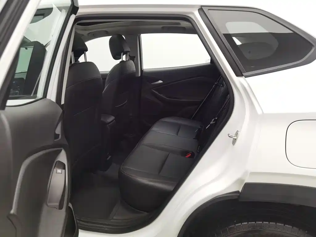 Chevrolet Trax 2022 — фото 15