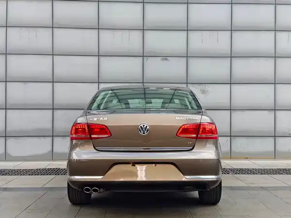 Volkswagen Magotan 2015