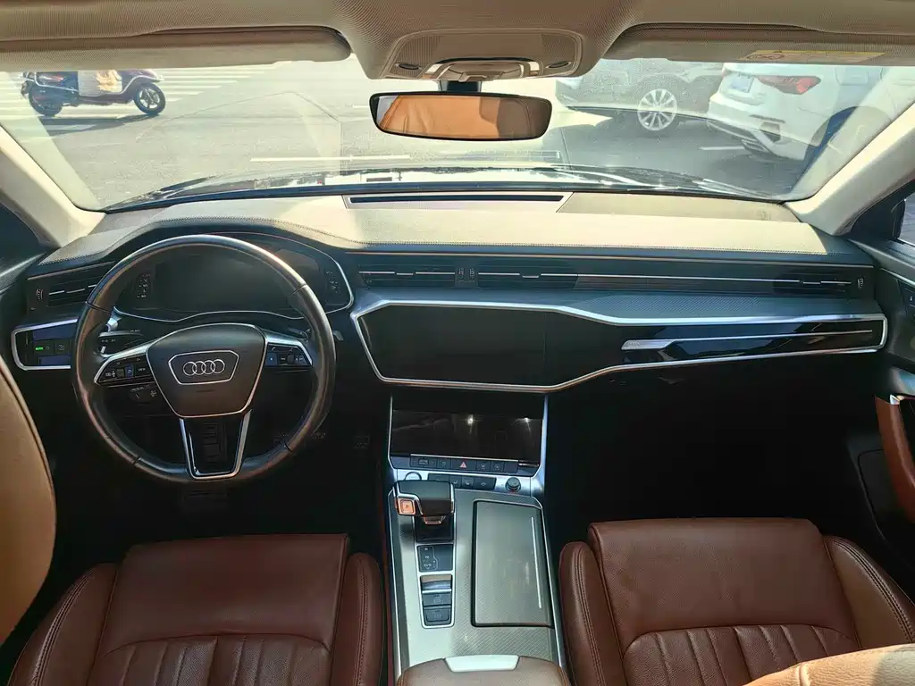 Audi A6L 2020