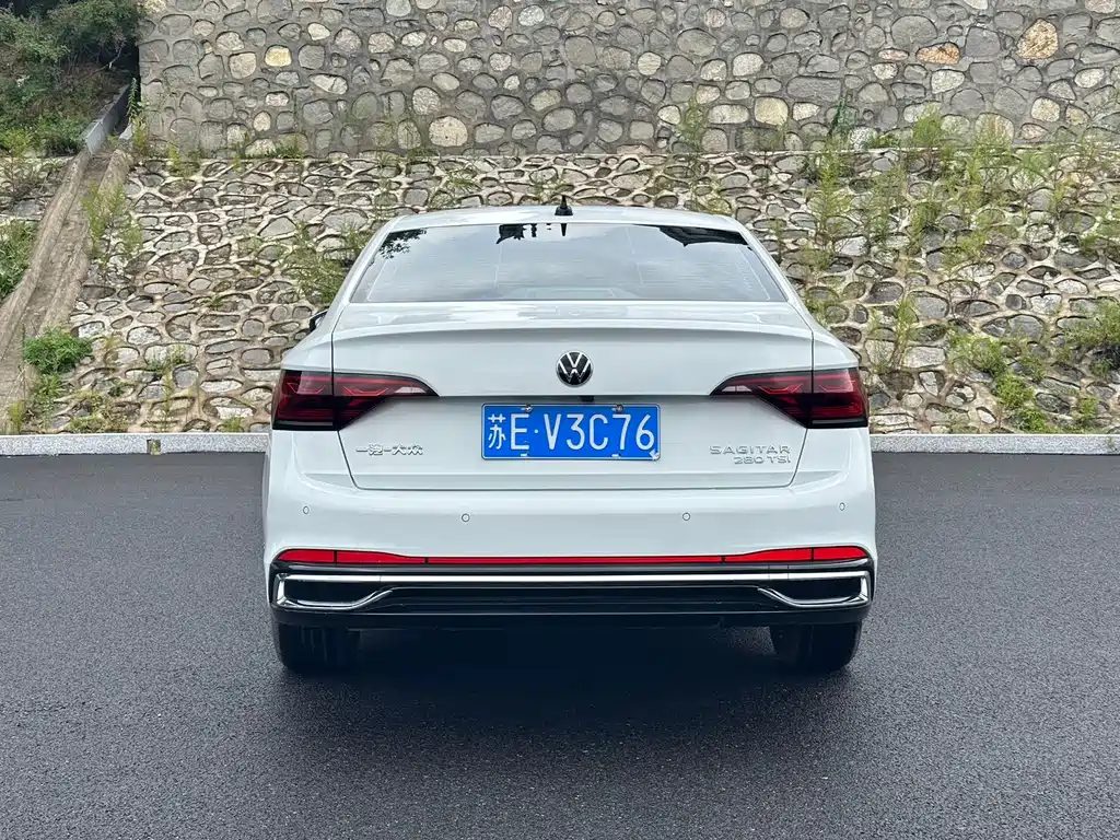 Volkswagen Sagitar 2023