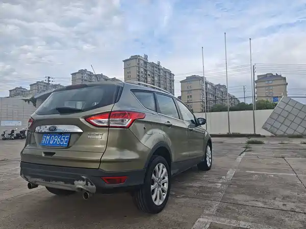 Ford Kuga 2014
