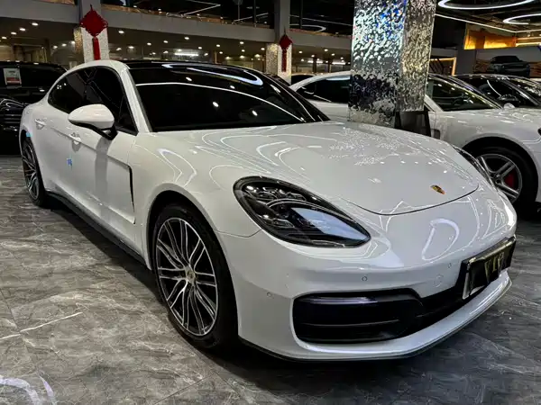 Porsche Panamera 2020