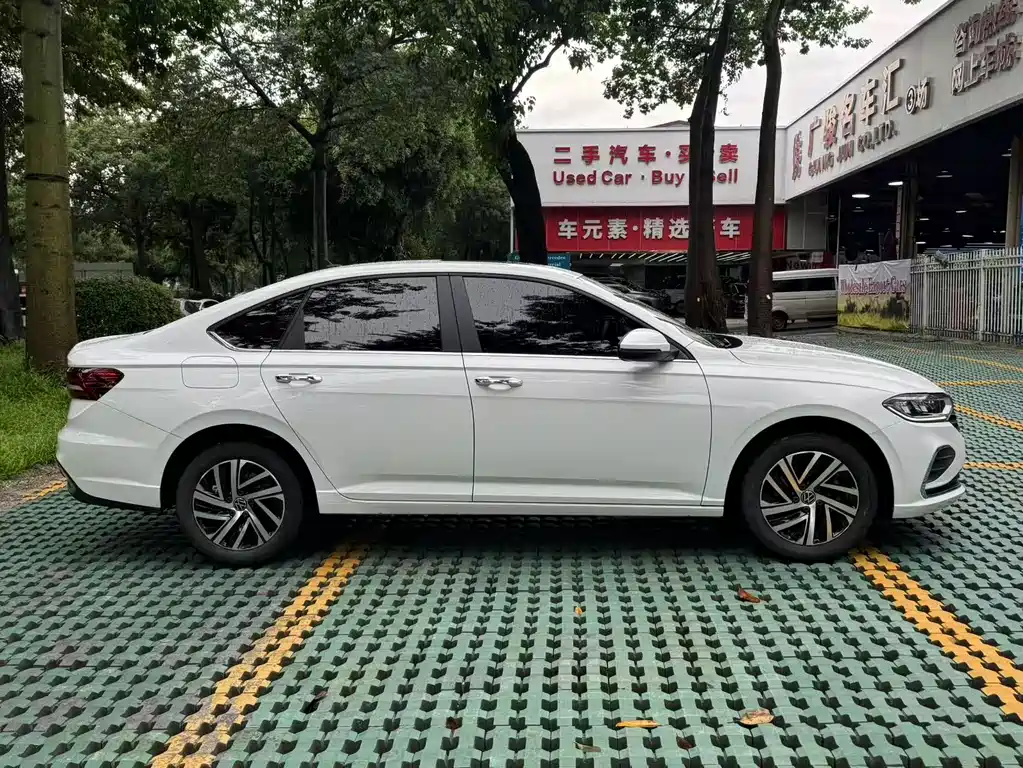 Volkswagen Lavida 2024