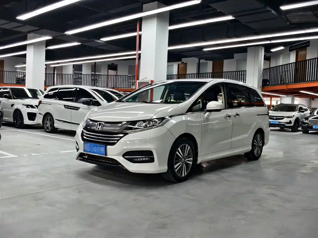 Honda Odyssey 2019 — фото 1