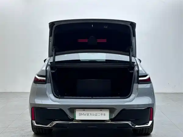 BMW i7 2023