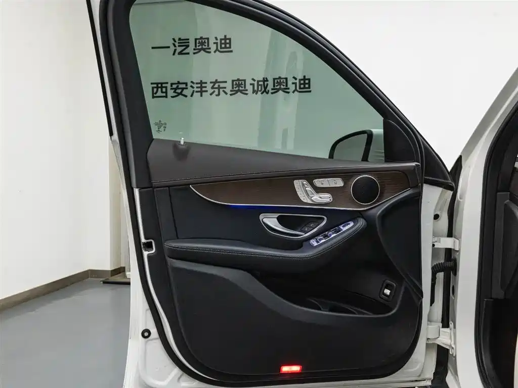 Mercedes-Benz GLC 2023 — фото 10