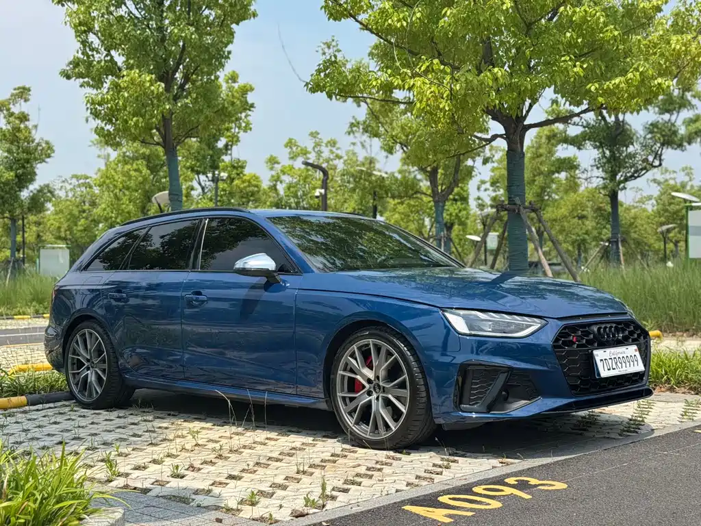 Audi S4 2025
