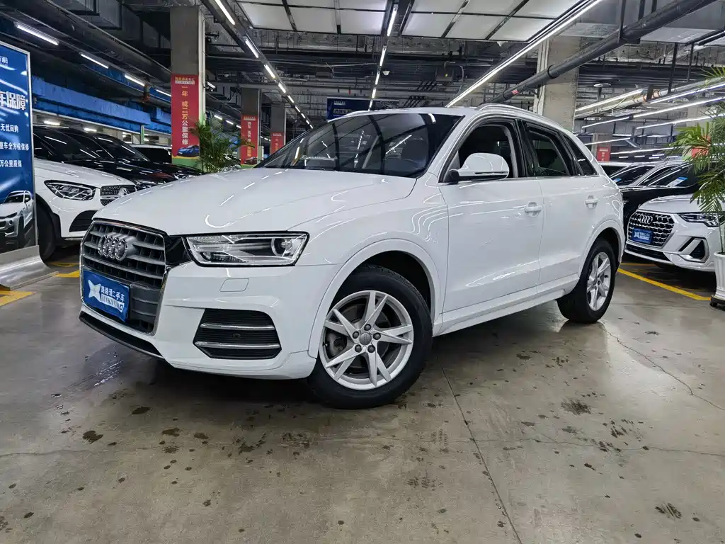Audi Q3 2017 — фото 1