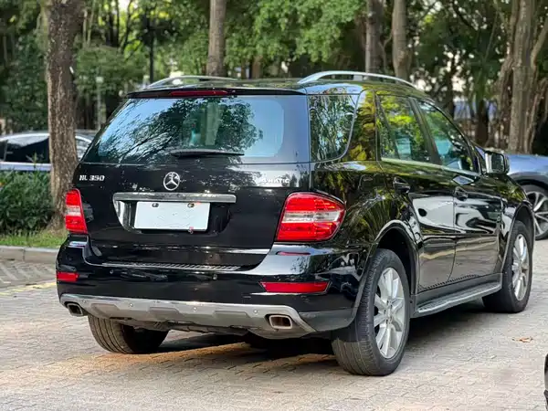 Mercedes-Benz M-Class 2011
