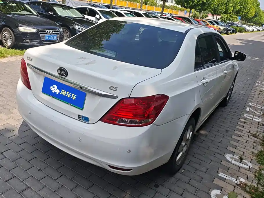 BYD e5 2016