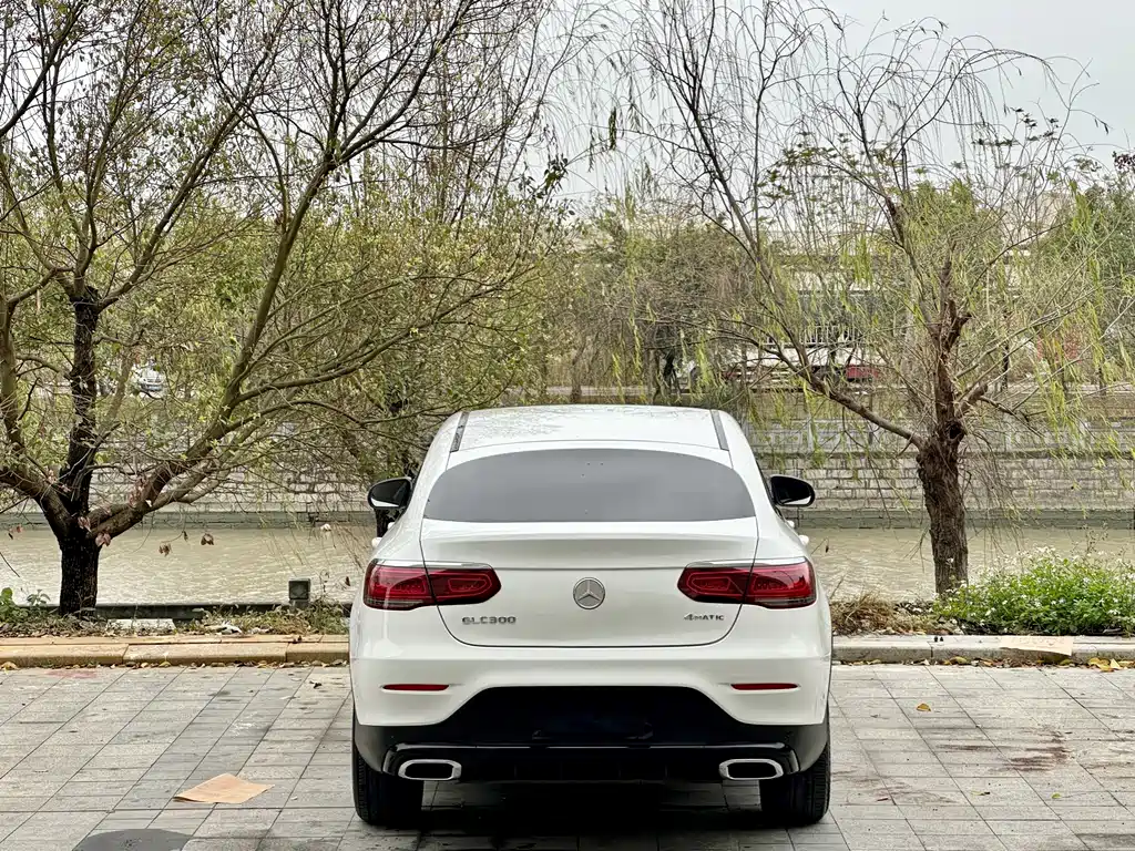 Mercedes-Benz GLC Coupe 2022