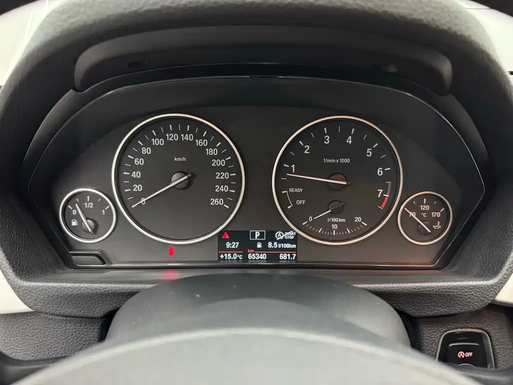 BMW 3 Series 2015 — фото 17
