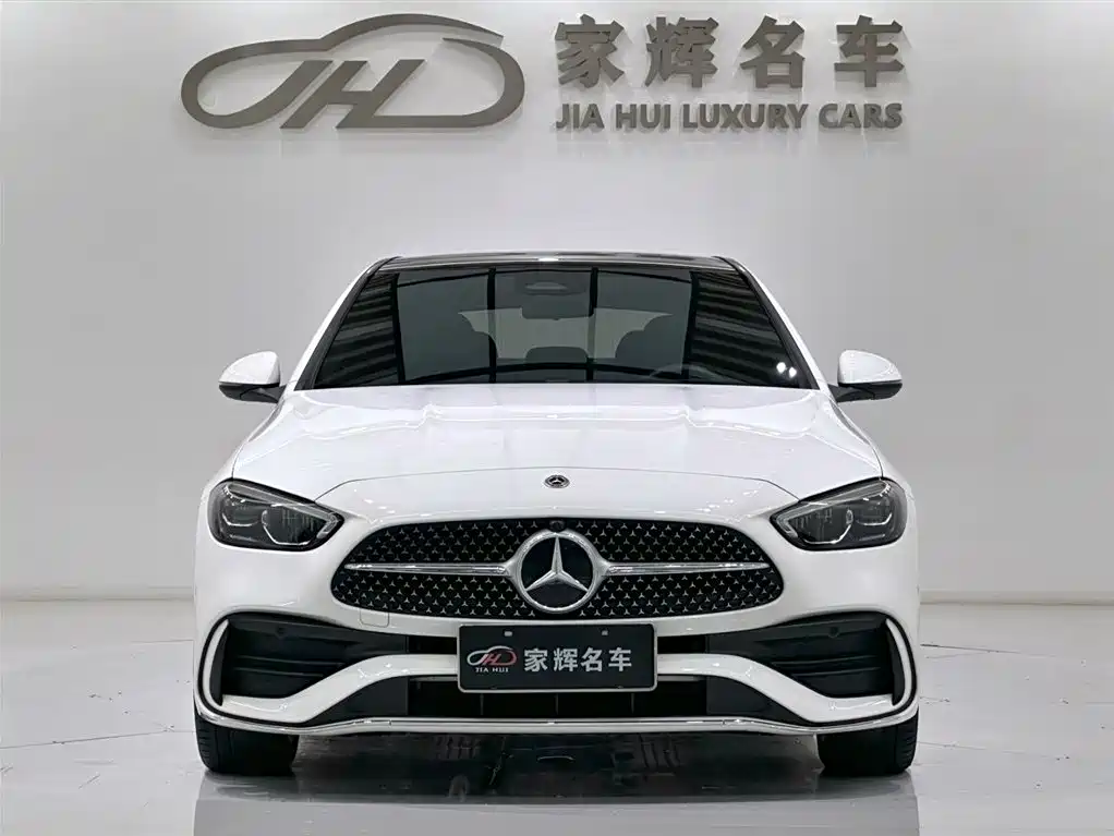 Mercedes-Benz C-Class 2024
