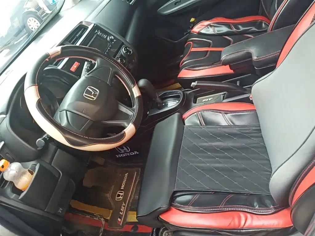 Honda Fit 2016 — фото 15