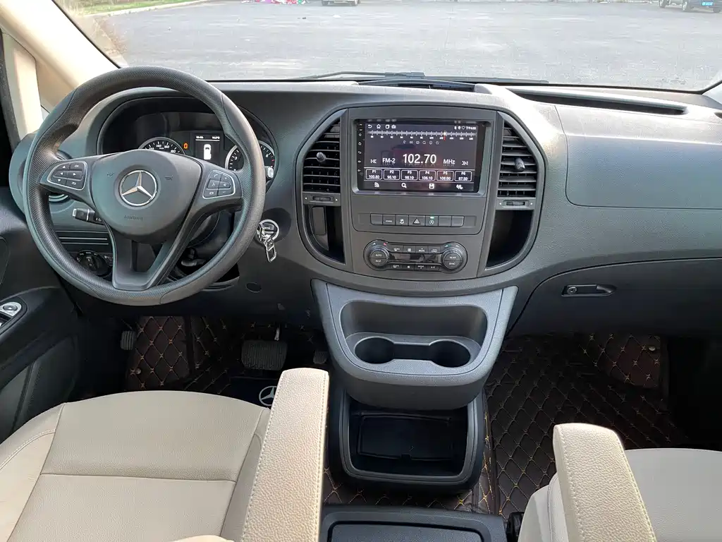 Mercedes-Benz Vito 2021 — фото 16
