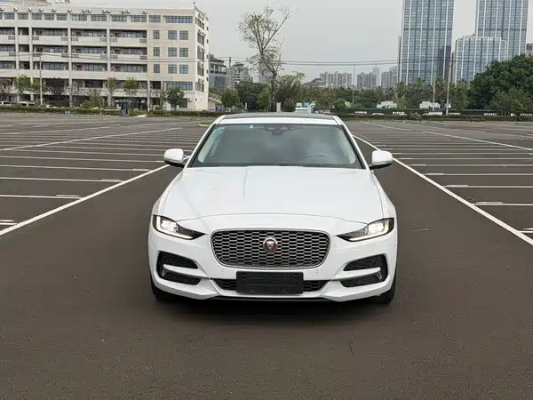 Jaguar XEL 2021