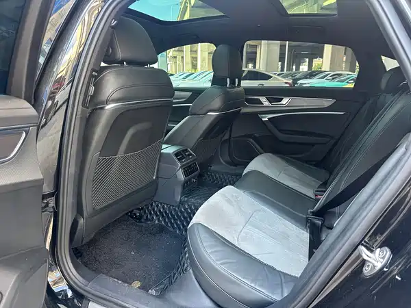 Audi A6L 2023