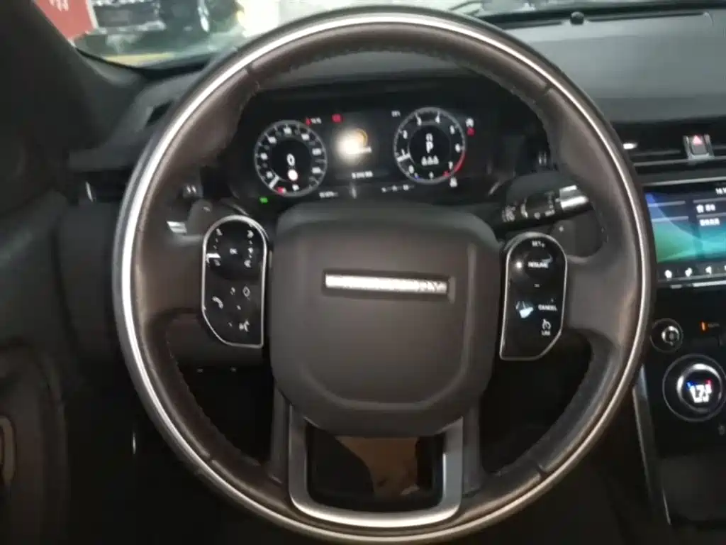 Land Rover Discovery Sport 2021 — фото 11