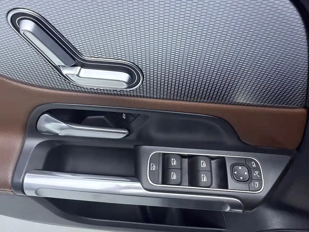 Mercedes-Benz GLB 2021 — фото 17