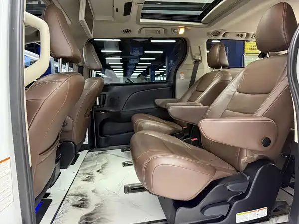 Toyota Sienna 2018