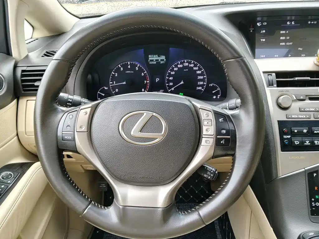 Lexus RX Classic 2013 — фото 10