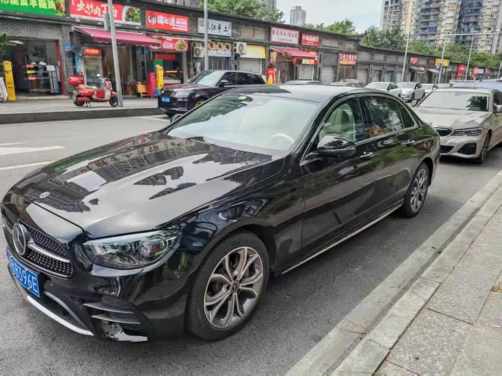 Mercedes-Benz E-Class 2021