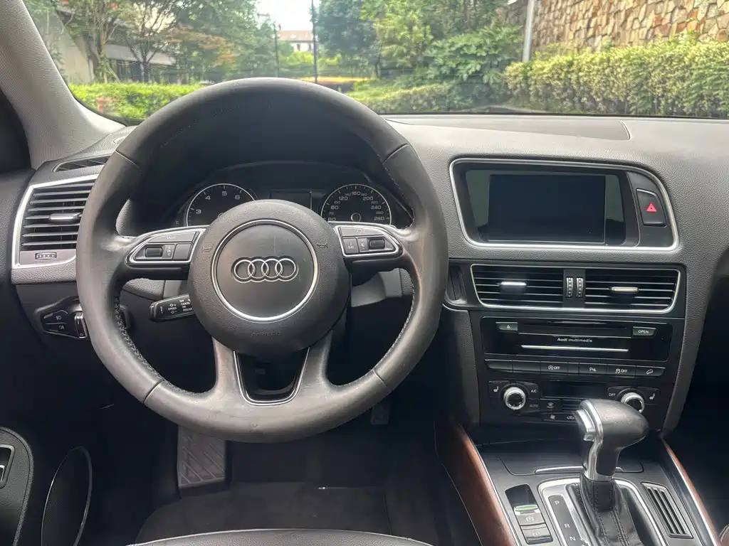Audi Q5 2018 — фото 18
