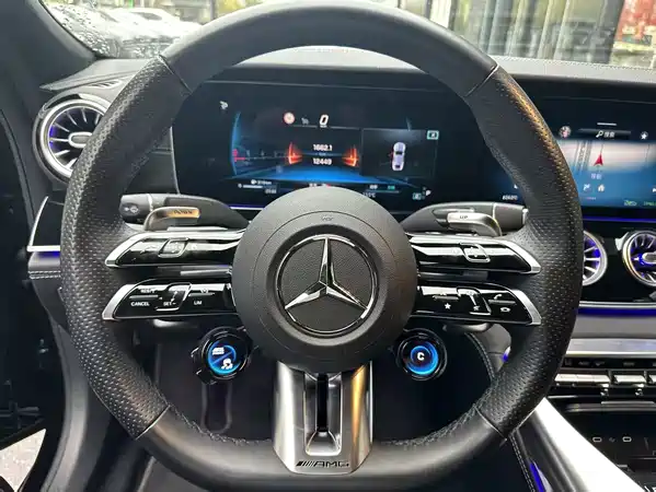 Mercedes-Benz AMG GT 2025