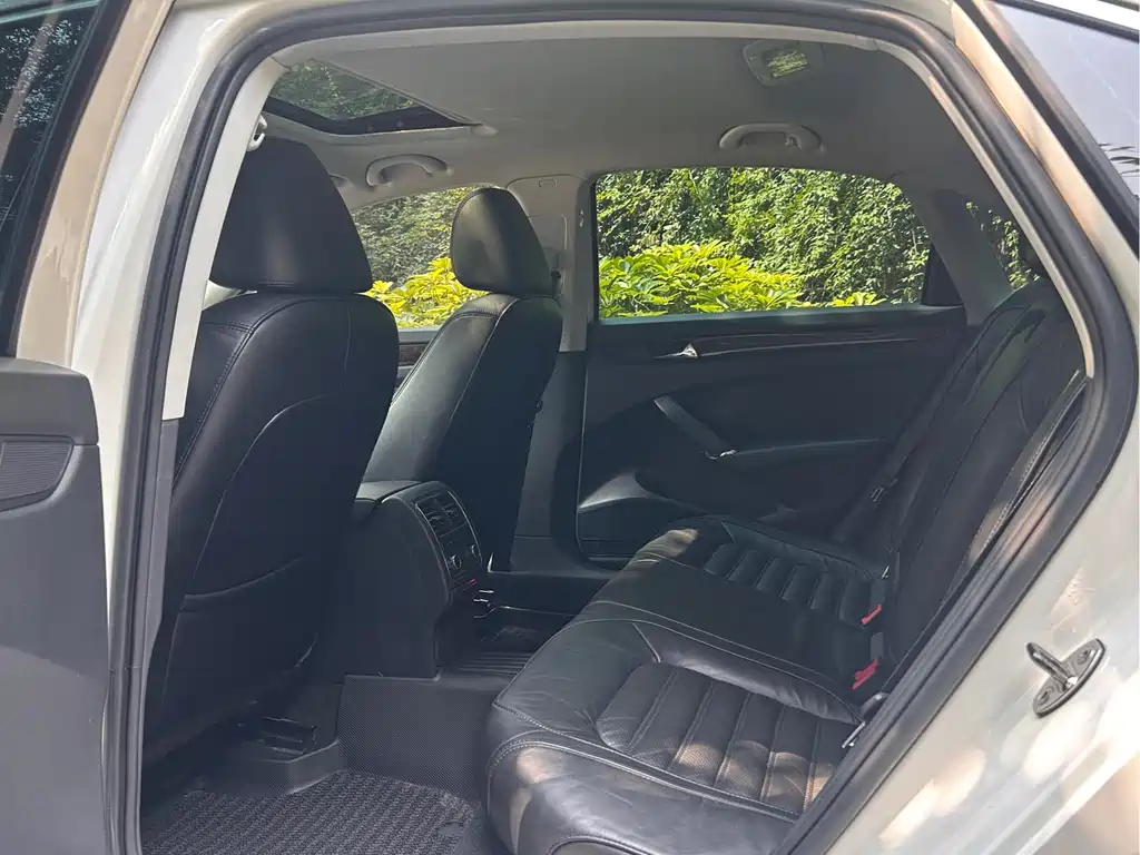 Volkswagen Passat 2012