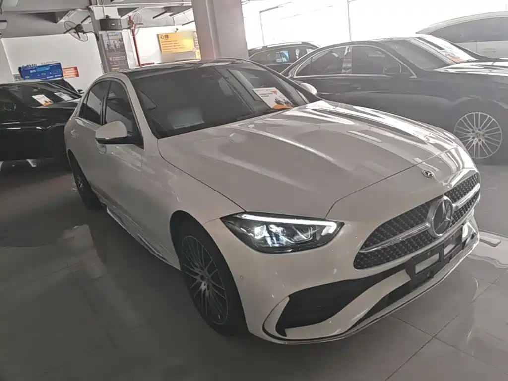 Mercedes-Benz C-Class 2025