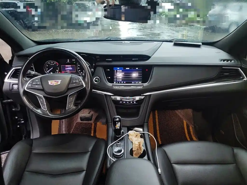Cadillac XT5 2021 — фото 10