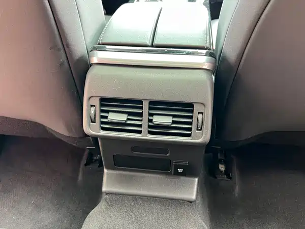 Land Rover Range Rover Velar 2021