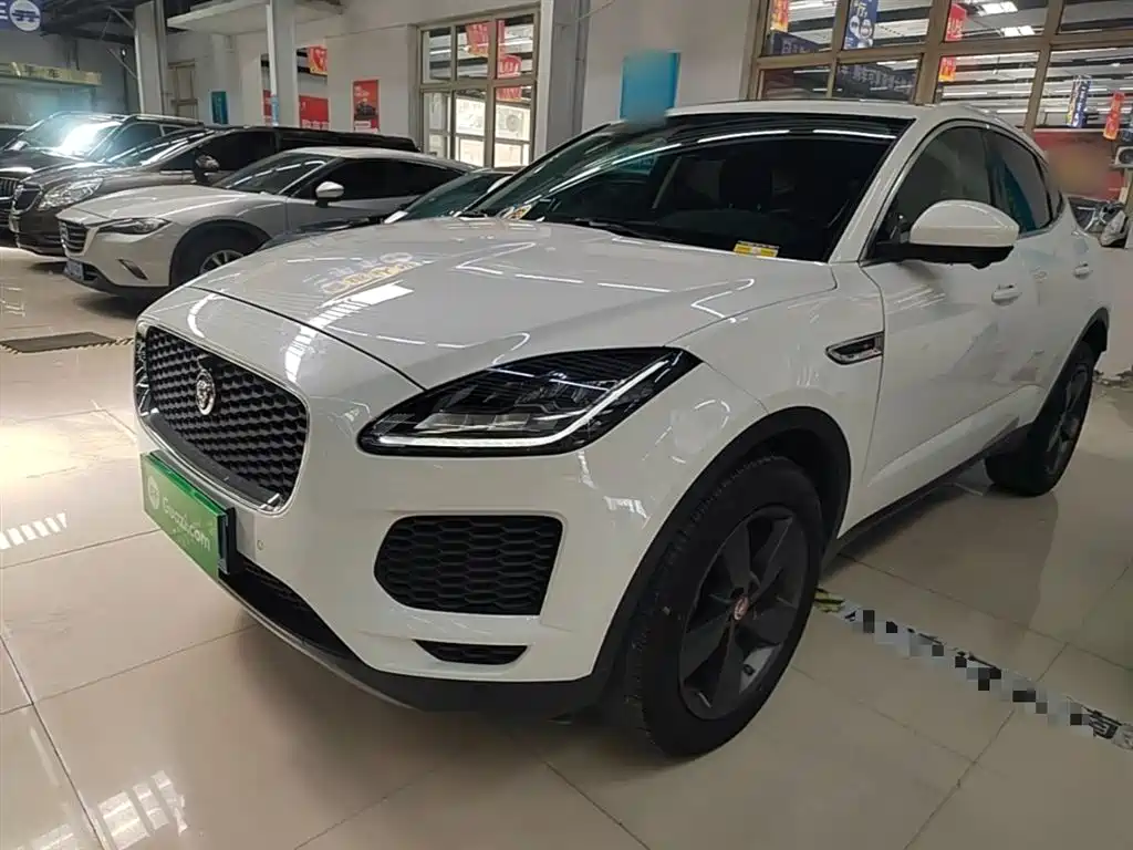 Jaguar E-PACE 2021 — фото 2
