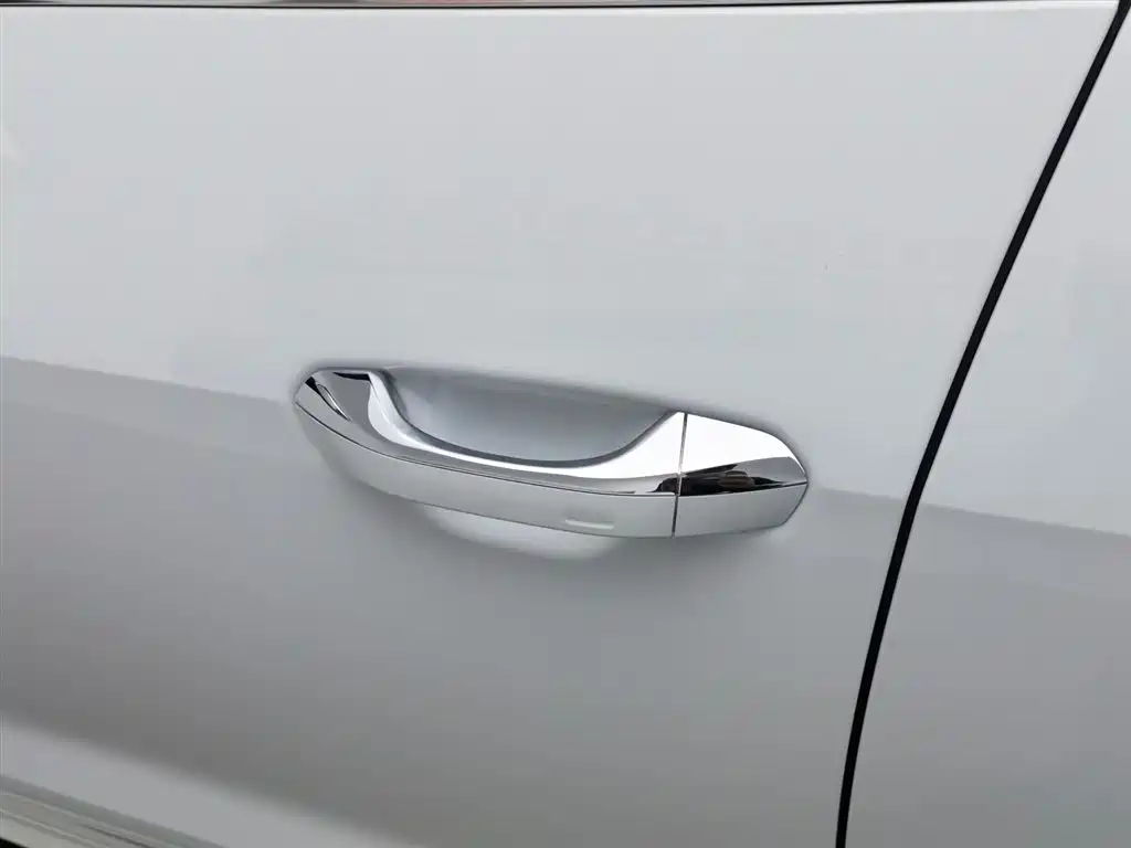Audi A7L 2023 — фото 16