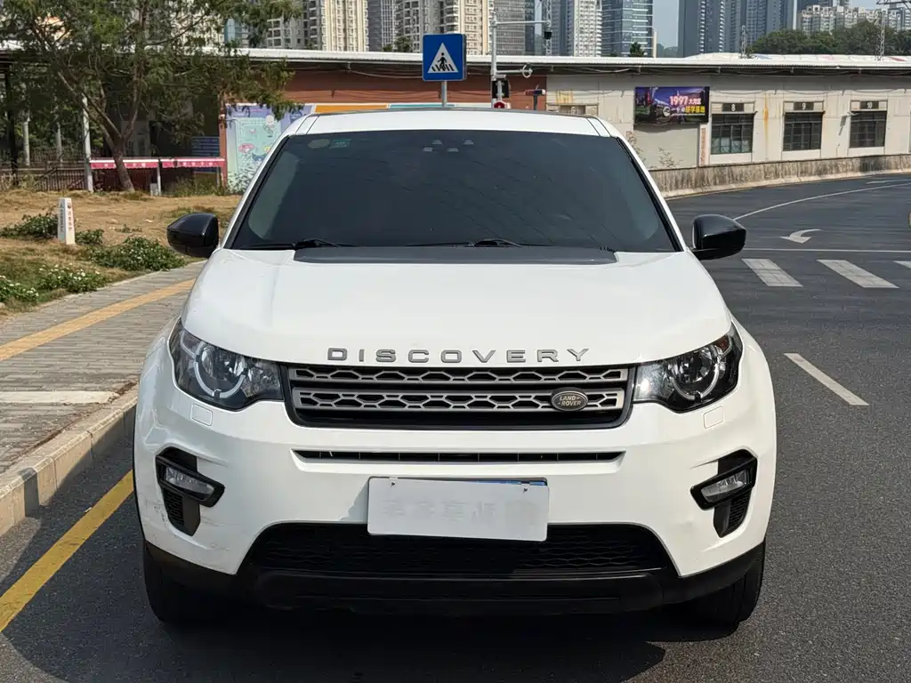 Land Rover Discovery Sport 2017 — фото 2