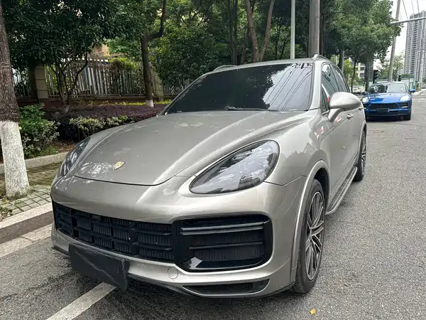 Porsche Cayenne 2011