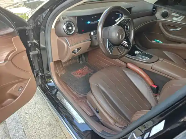 Mercedes-Benz E-Class 2021