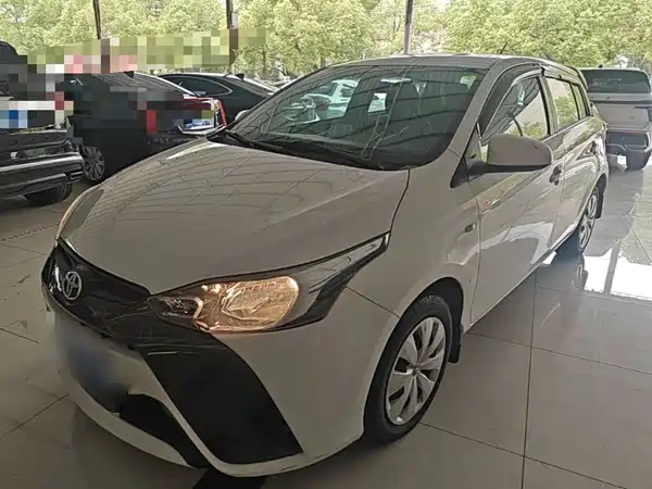Toyota Yaris L 2017