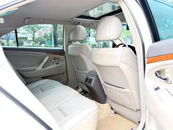 Toyota Camry 2010
