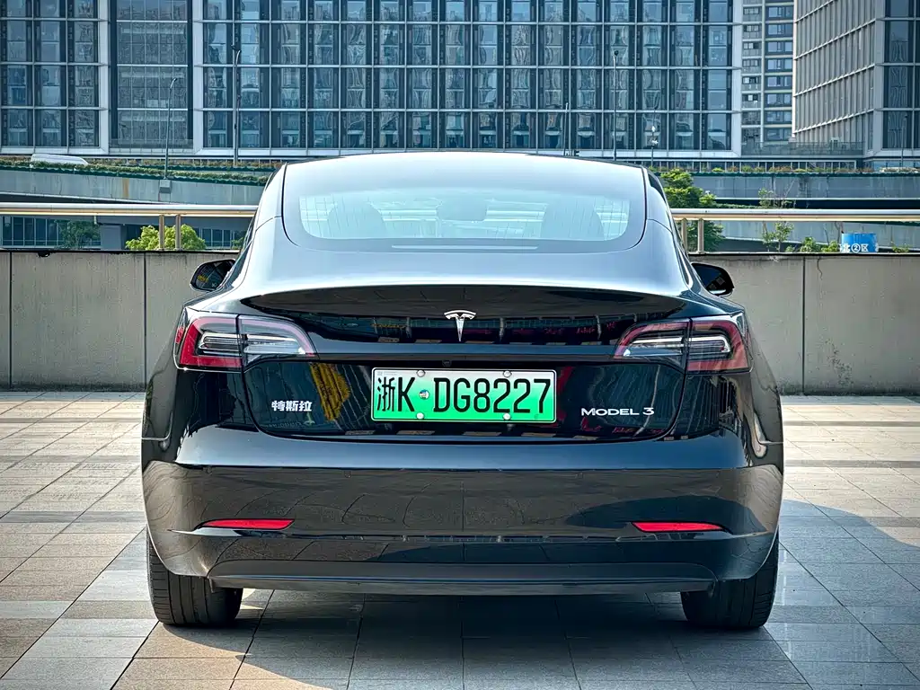 Tesla Model 3 2021 — фото 6