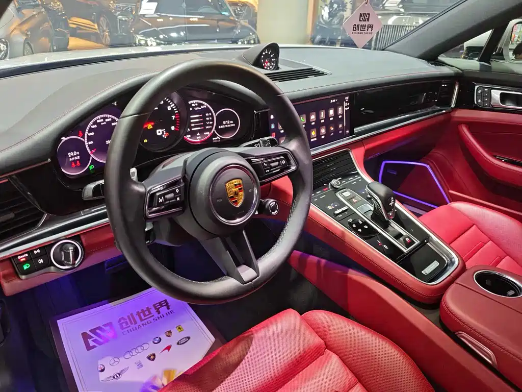 Porsche Panamera 2023
