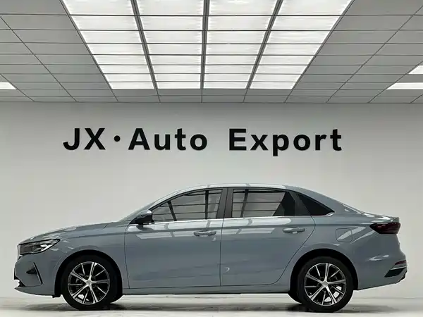 Geely Emgrand 2023